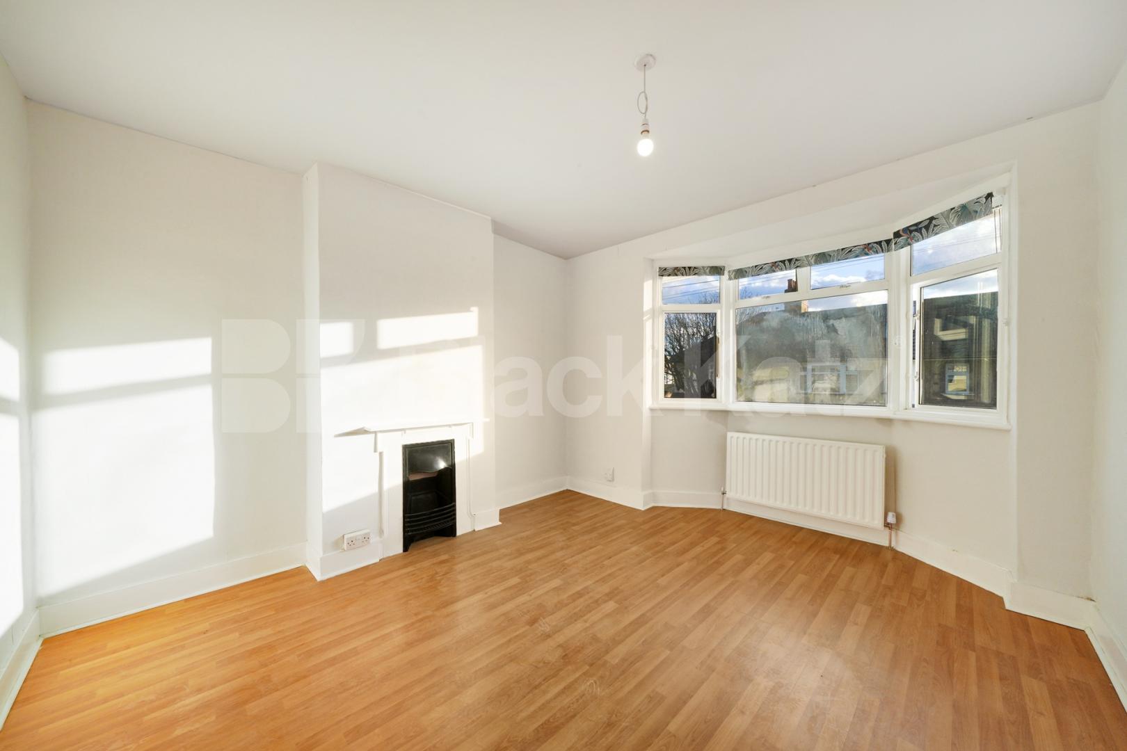 Refurbished throughout, flooded with natural light & beautiful mature garden  St. Barnabas Road, Tooting
